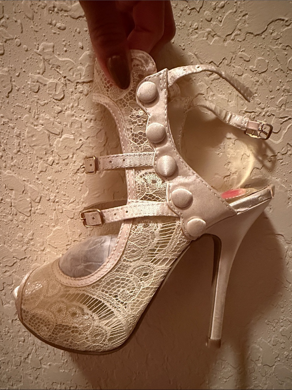 Women's Lace Peep-Toe Platform Heels in Ivory with Ankle Strap- Size 5.5 - Picture 3 of 7